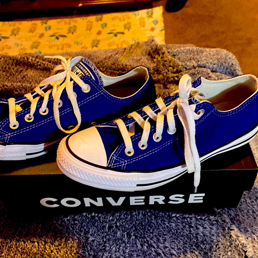 Blue converse